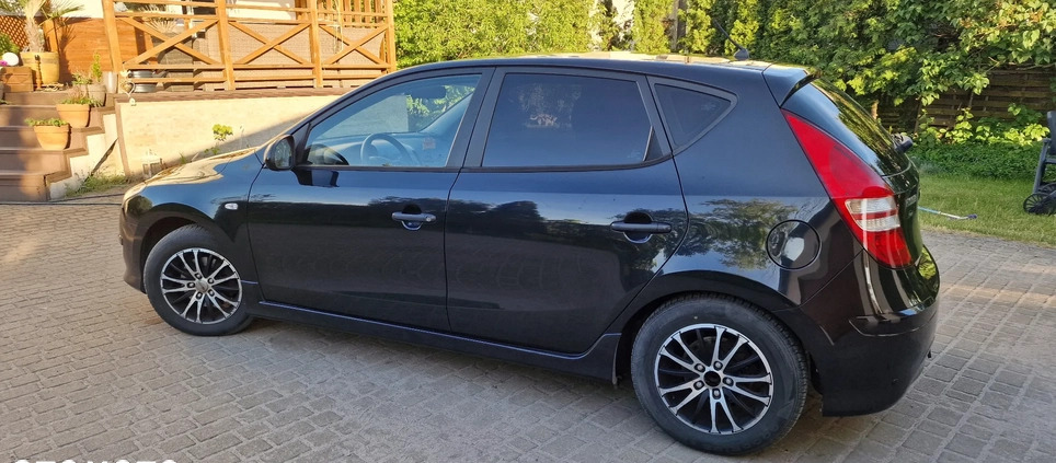 Hyundai I30 cena 18000 przebieg: 189000, rok produkcji 2011 z Bydgoszcz małe 137